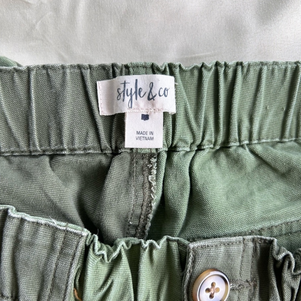 Woman pants - Picture 3 of 3